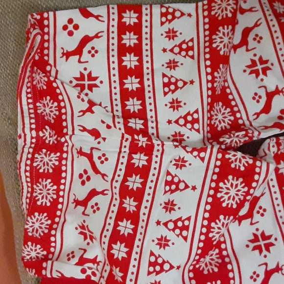 New, pj set - Picture 3 of 4